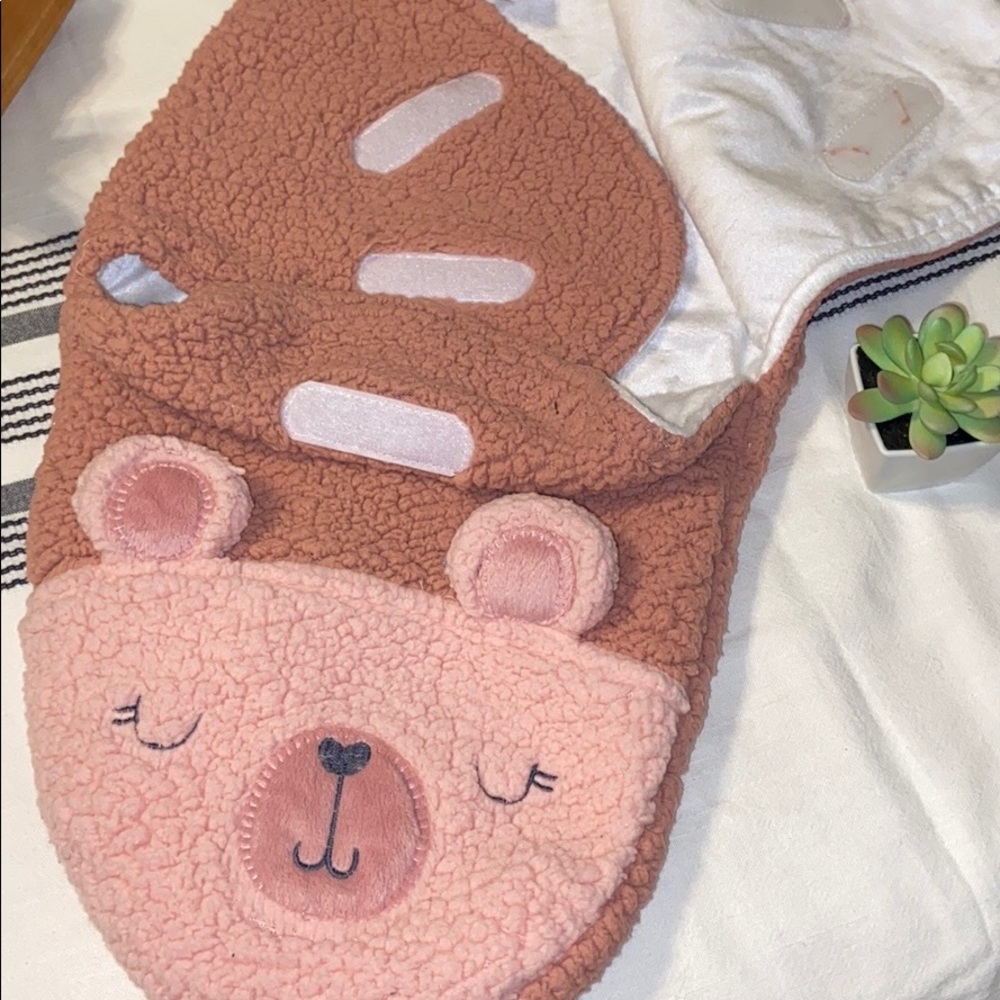Swaddle - Picture 4 of 5